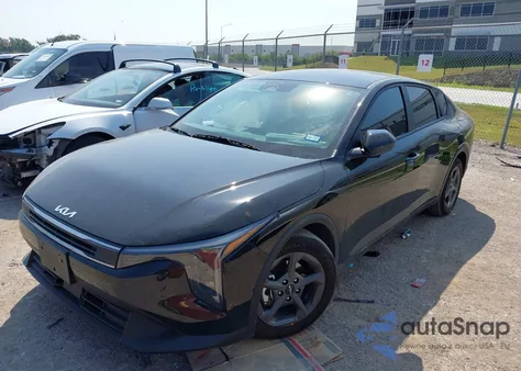 2025 Kia K4 Lxs from USA, damaged, VIN 3KPFT4DE3SE110386